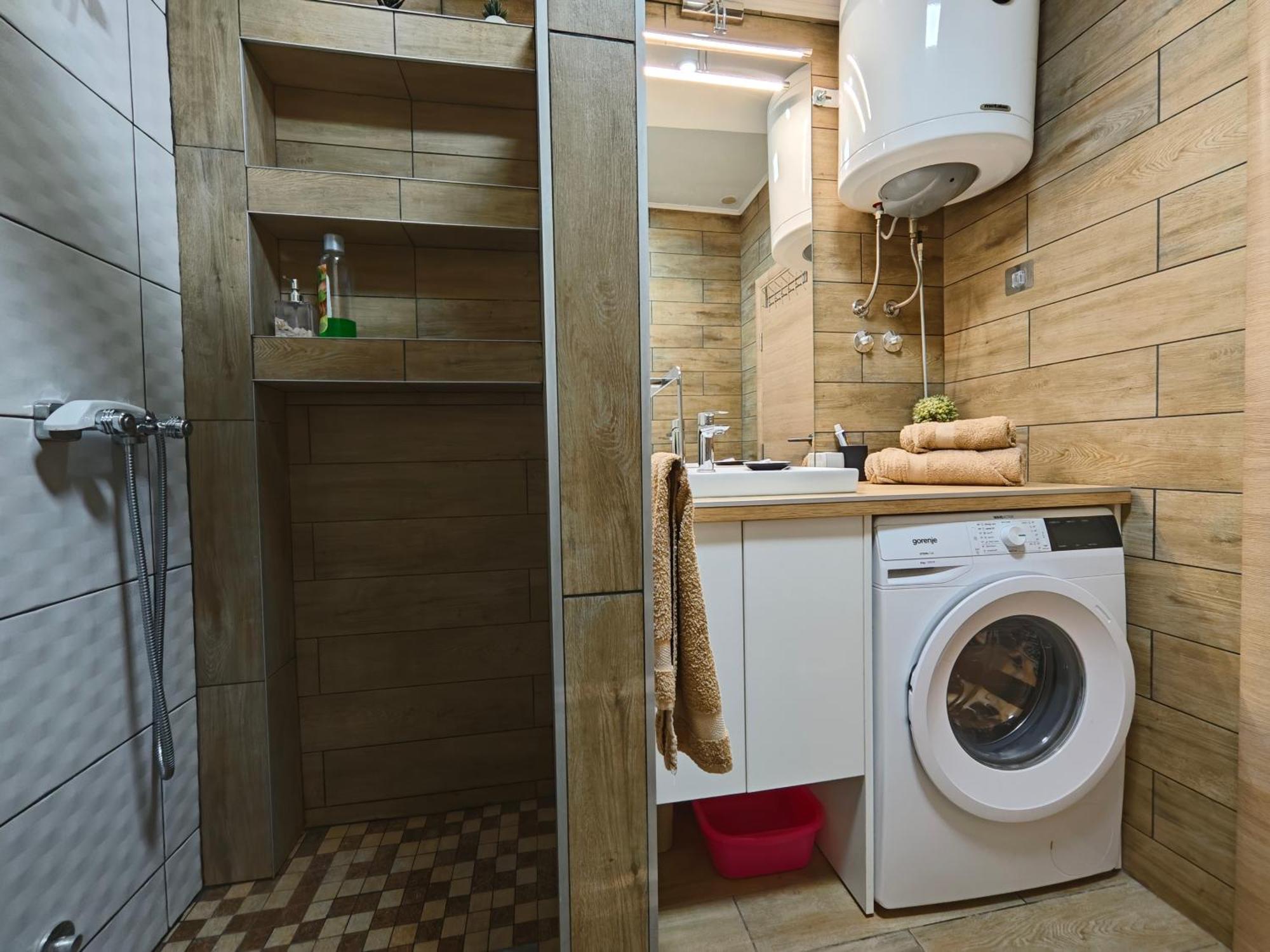 Apartman Julija Donji Milanovac Extérieur photo