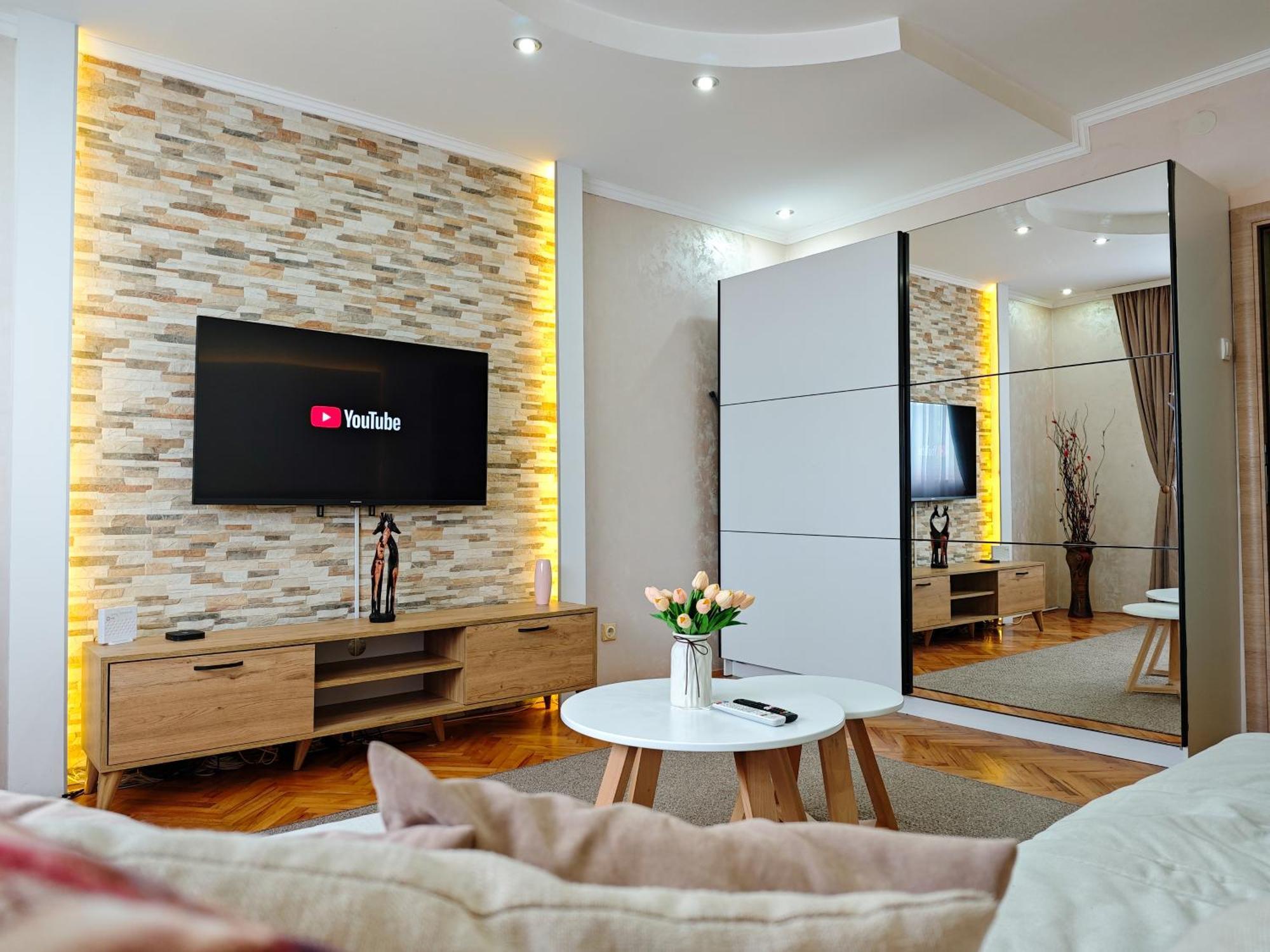 Apartman Julija Donji Milanovac Extérieur photo