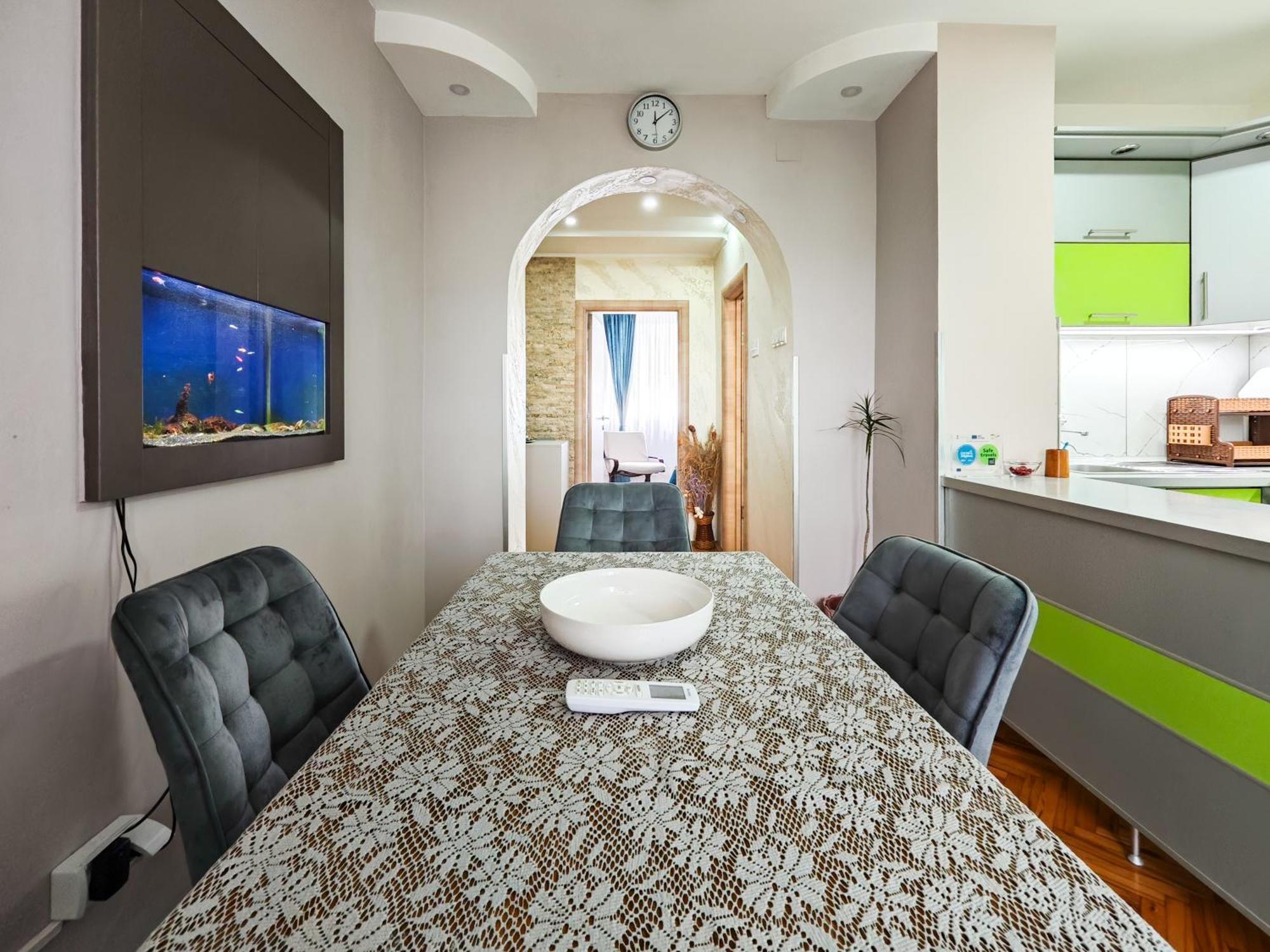 Apartman Julija Donji Milanovac Extérieur photo