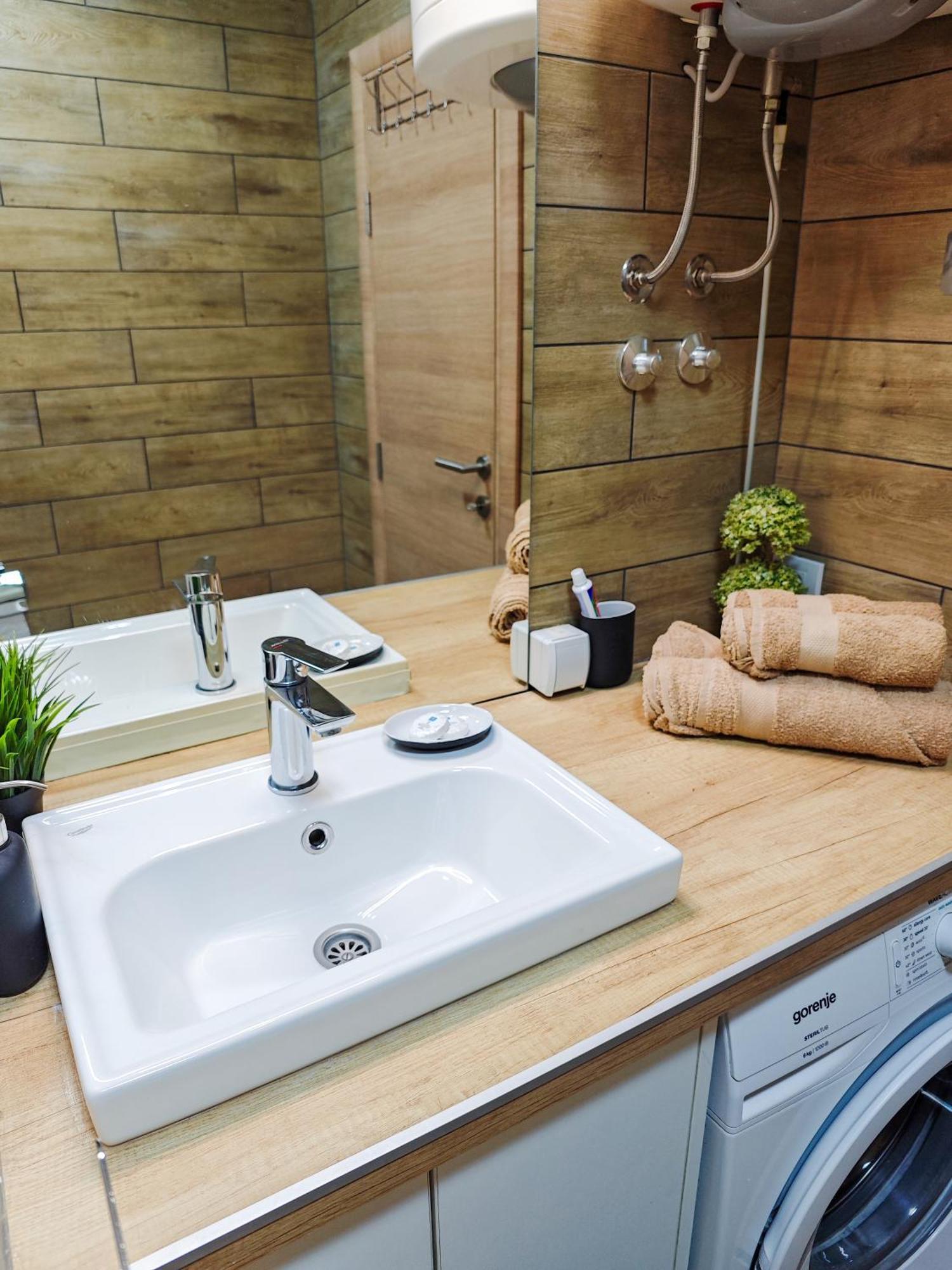 Apartman Julija Donji Milanovac Extérieur photo