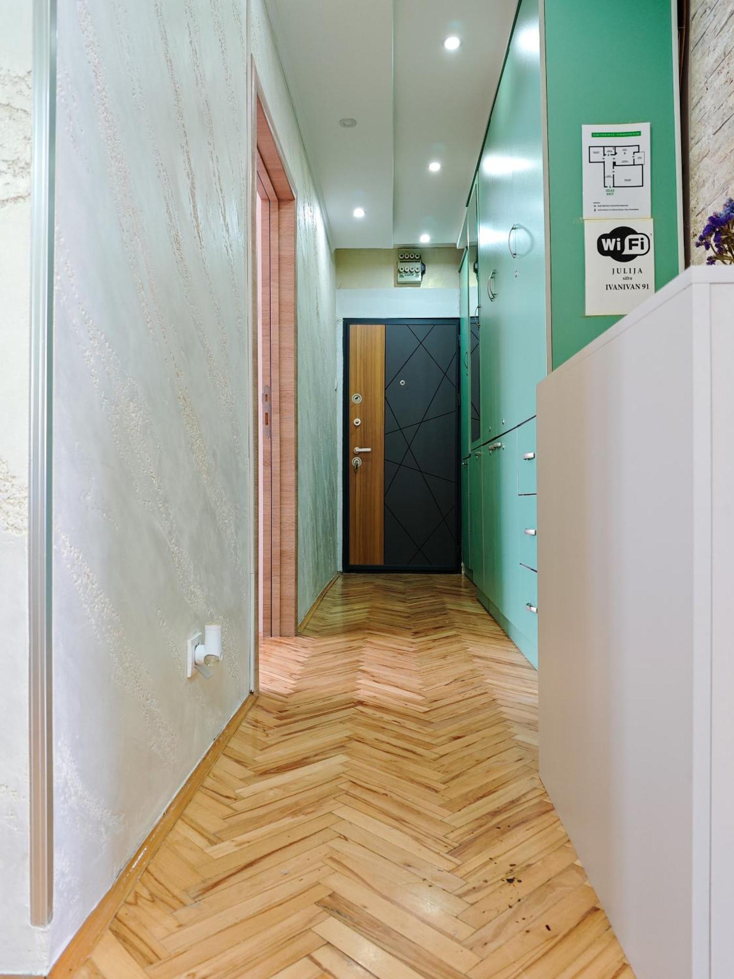 Apartman Julija Donji Milanovac Extérieur photo