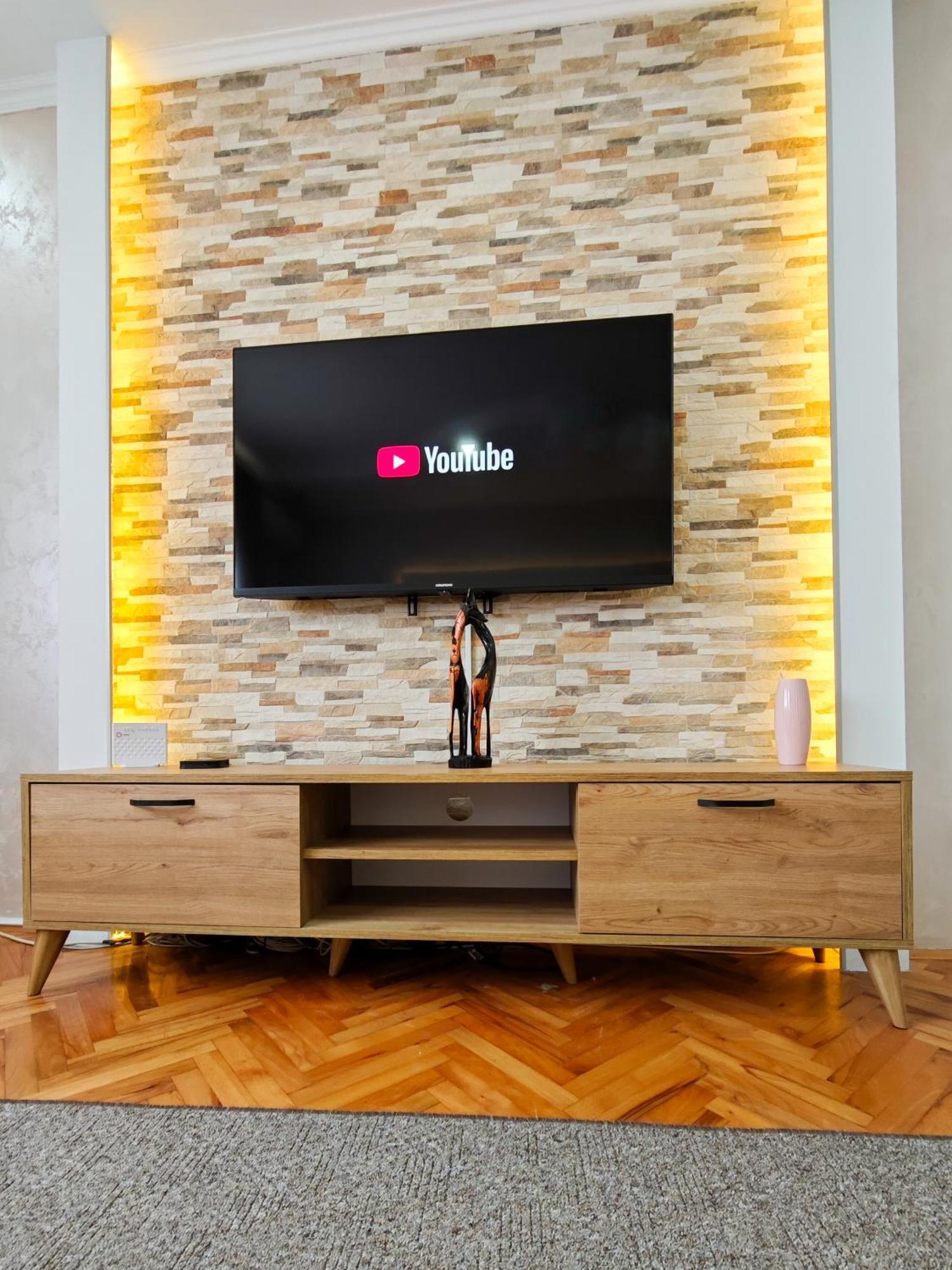 Apartman Julija Donji Milanovac Extérieur photo